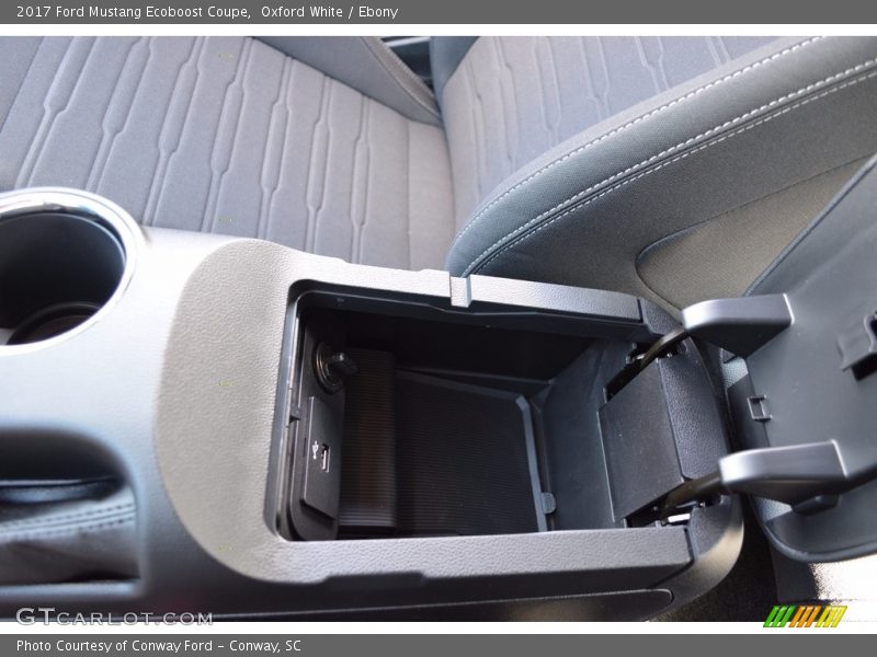 Oxford White / Ebony 2017 Ford Mustang Ecoboost Coupe