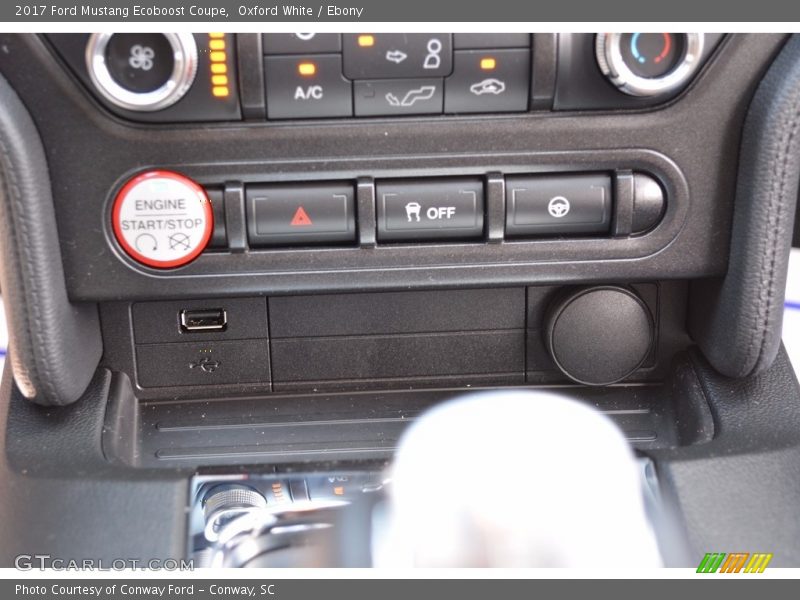 Oxford White / Ebony 2017 Ford Mustang Ecoboost Coupe
