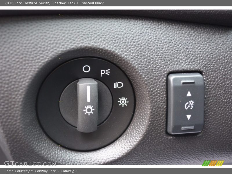 Shadow Black / Charcoal Black 2016 Ford Fiesta SE Sedan