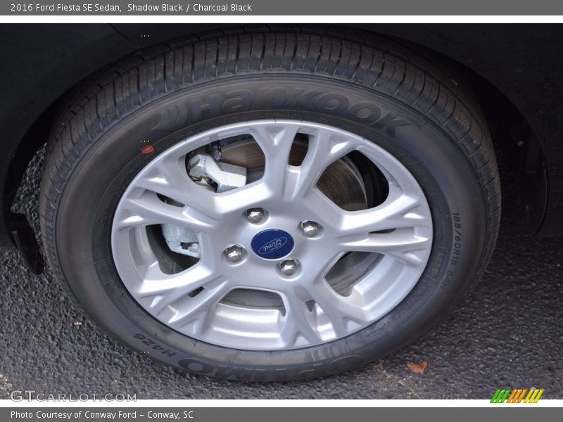 Shadow Black / Charcoal Black 2016 Ford Fiesta SE Sedan