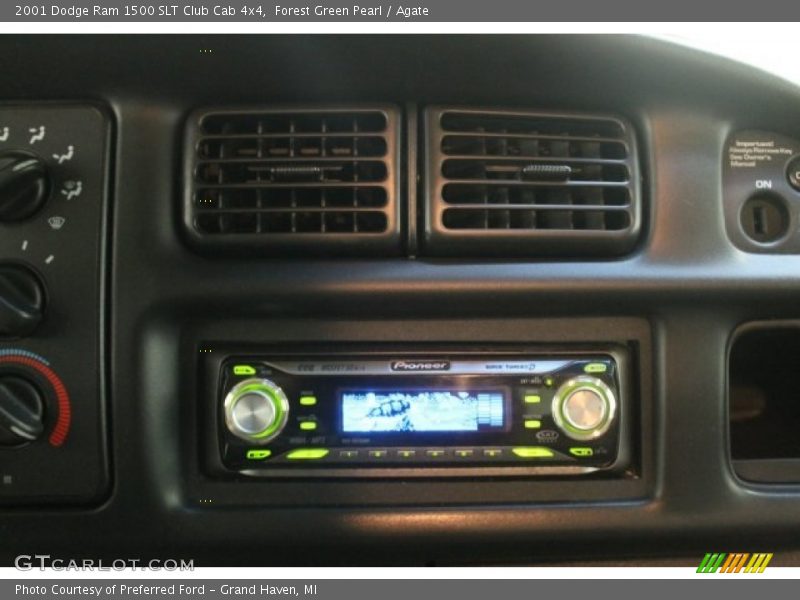Forest Green Pearl / Agate 2001 Dodge Ram 1500 SLT Club Cab 4x4