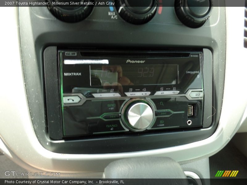 Millenium Silver Metallic / Ash Gray 2007 Toyota Highlander