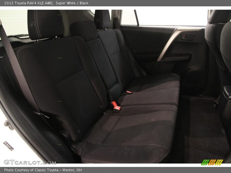 Super White / Black 2013 Toyota RAV4 XLE AWD