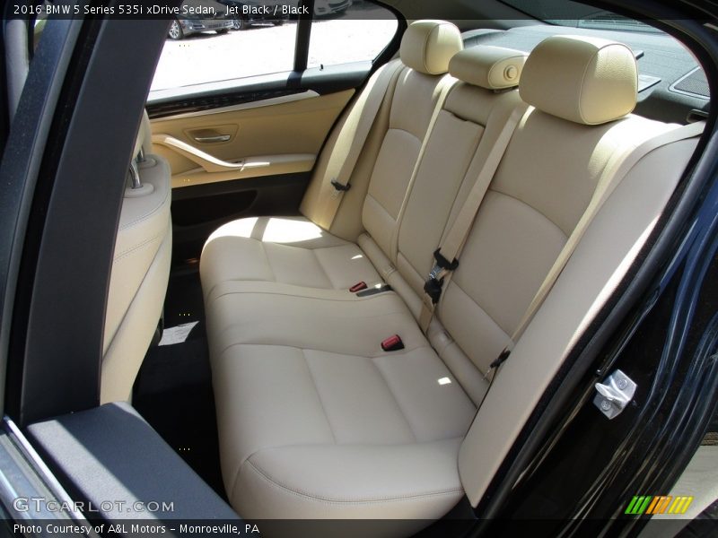 Jet Black / Black 2016 BMW 5 Series 535i xDrive Sedan