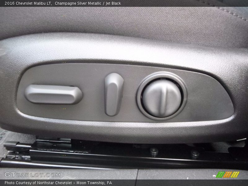 Champagne Silver Metallic / Jet Black 2016 Chevrolet Malibu LT