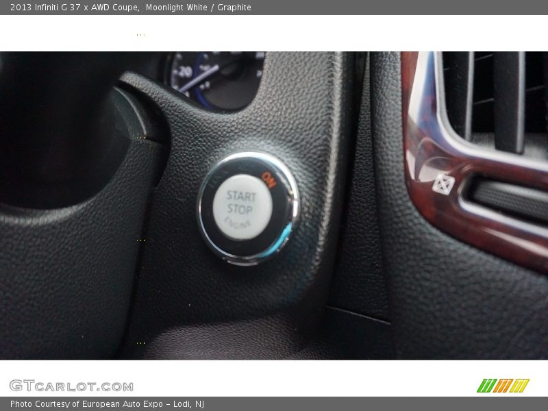 Moonlight White / Graphite 2013 Infiniti G 37 x AWD Coupe