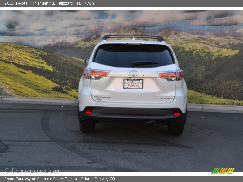 Blizzard Pearl / Ash 2016 Toyota Highlander XLE