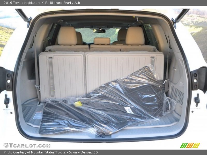 Blizzard Pearl / Ash 2016 Toyota Highlander XLE