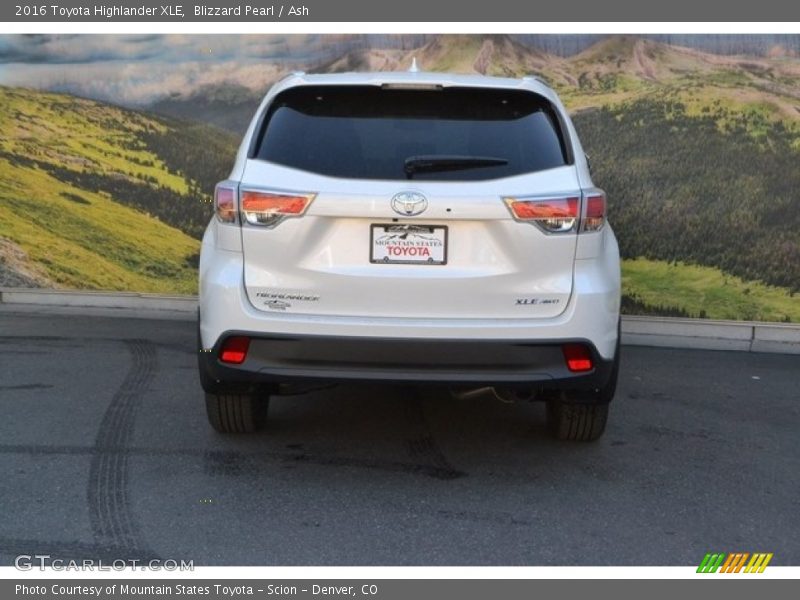 Blizzard Pearl / Ash 2016 Toyota Highlander XLE