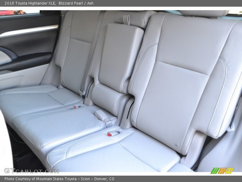 Blizzard Pearl / Ash 2016 Toyota Highlander XLE