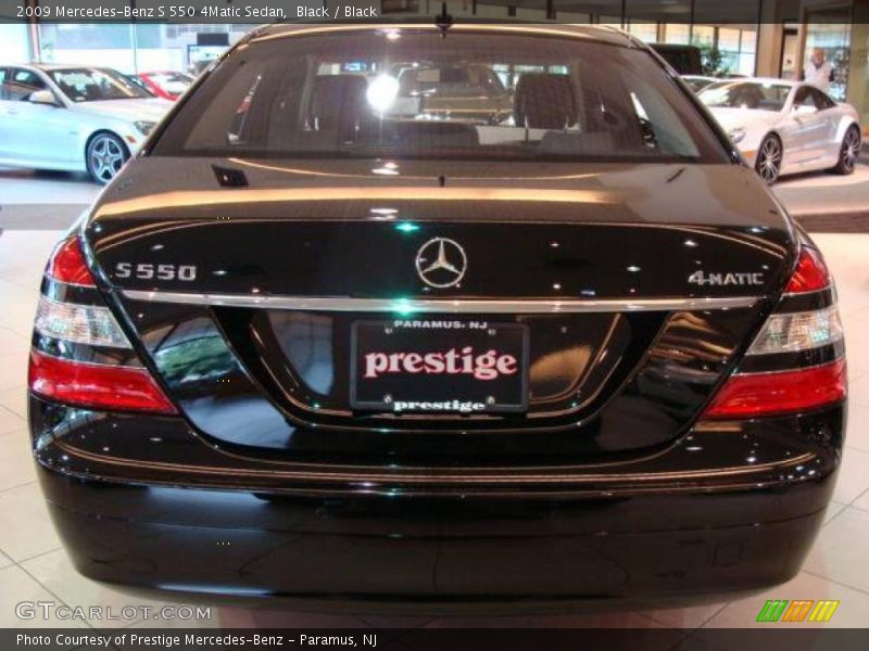 Black / Black 2009 Mercedes-Benz S 550 4Matic Sedan