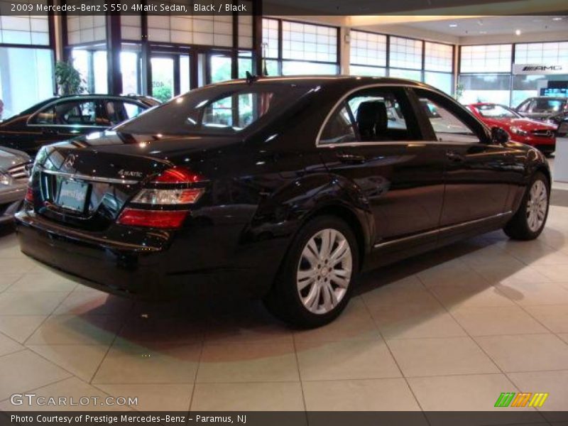 Black / Black 2009 Mercedes-Benz S 550 4Matic Sedan