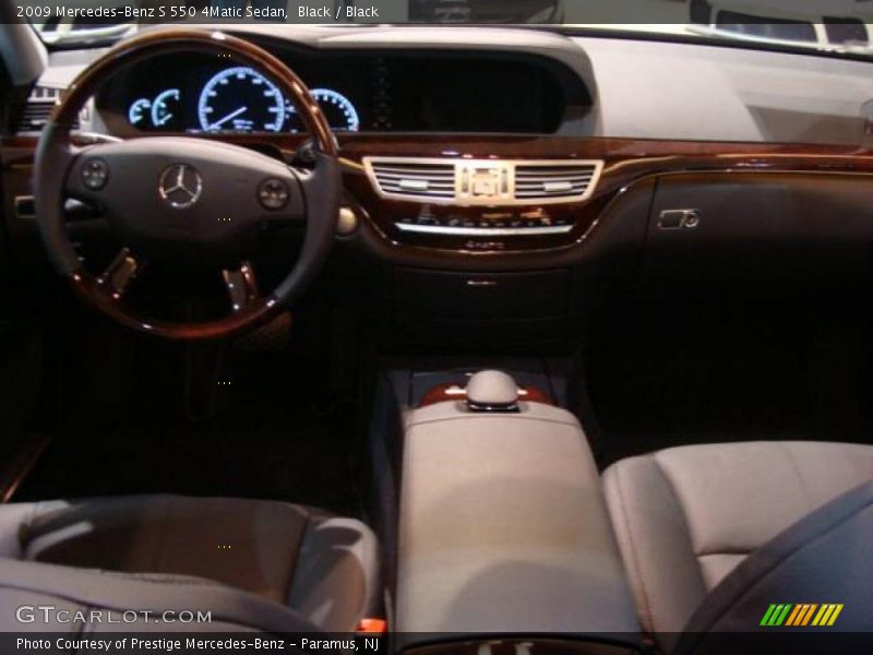 Black / Black 2009 Mercedes-Benz S 550 4Matic Sedan
