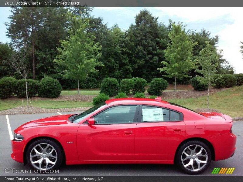 TorRed / Black 2016 Dodge Charger R/T