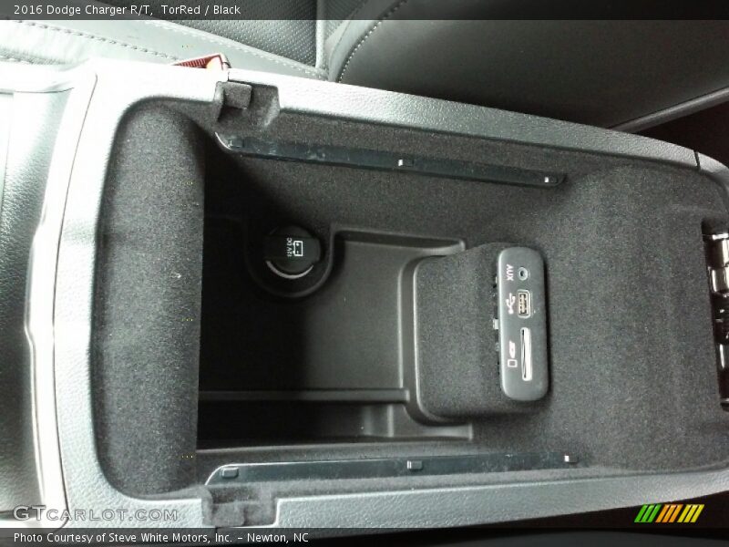 TorRed / Black 2016 Dodge Charger R/T