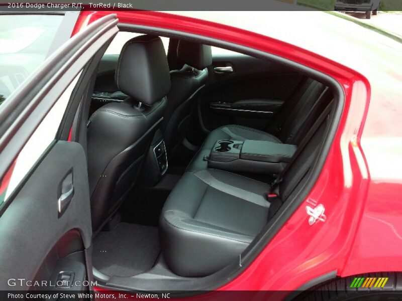 TorRed / Black 2016 Dodge Charger R/T