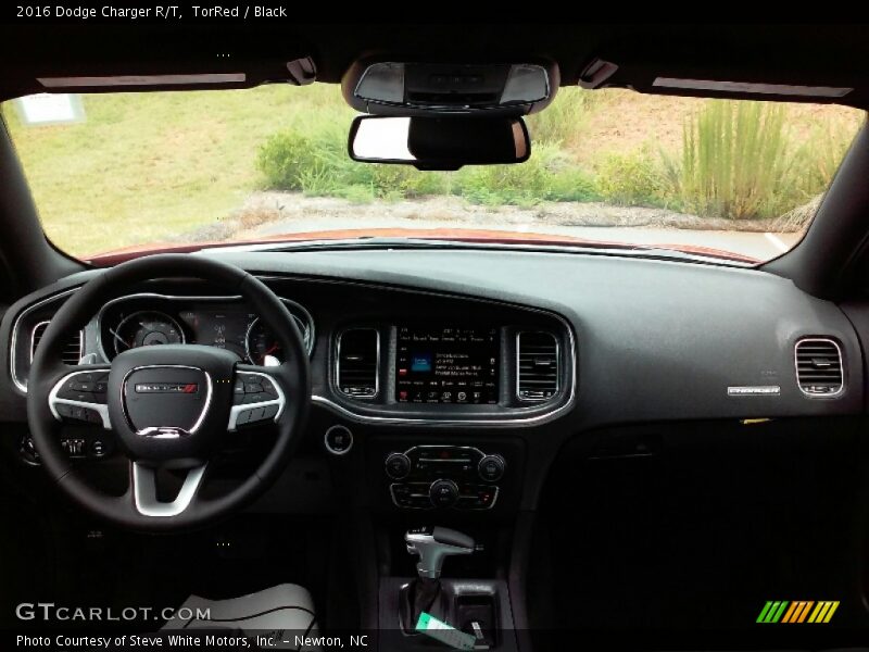TorRed / Black 2016 Dodge Charger R/T