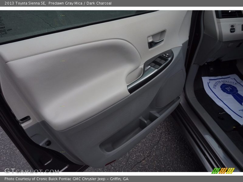 Predawn Gray Mica / Dark Charcoal 2013 Toyota Sienna SE