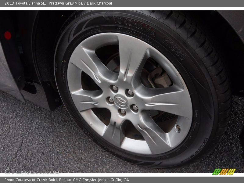 Predawn Gray Mica / Dark Charcoal 2013 Toyota Sienna SE