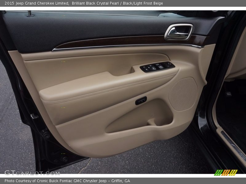 Brilliant Black Crystal Pearl / Black/Light Frost Beige 2015 Jeep Grand Cherokee Limited