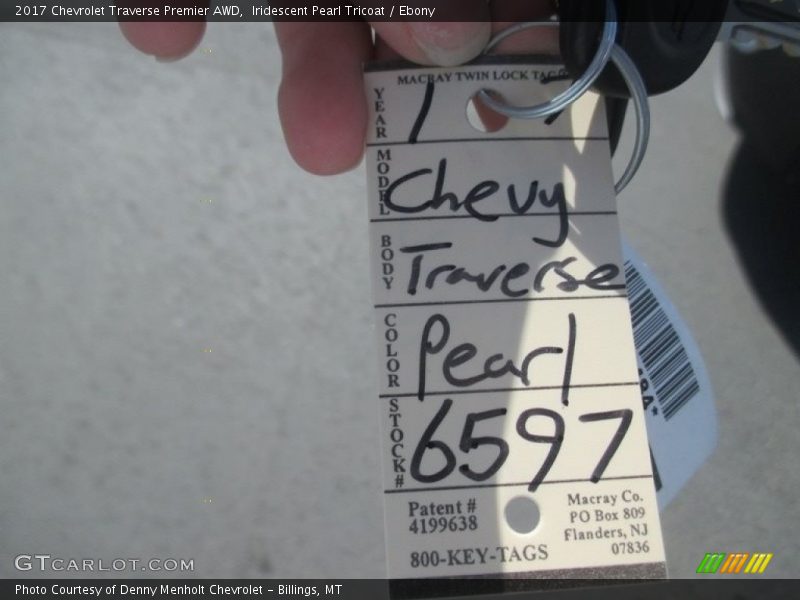 Iridescent Pearl Tricoat / Ebony 2017 Chevrolet Traverse Premier AWD