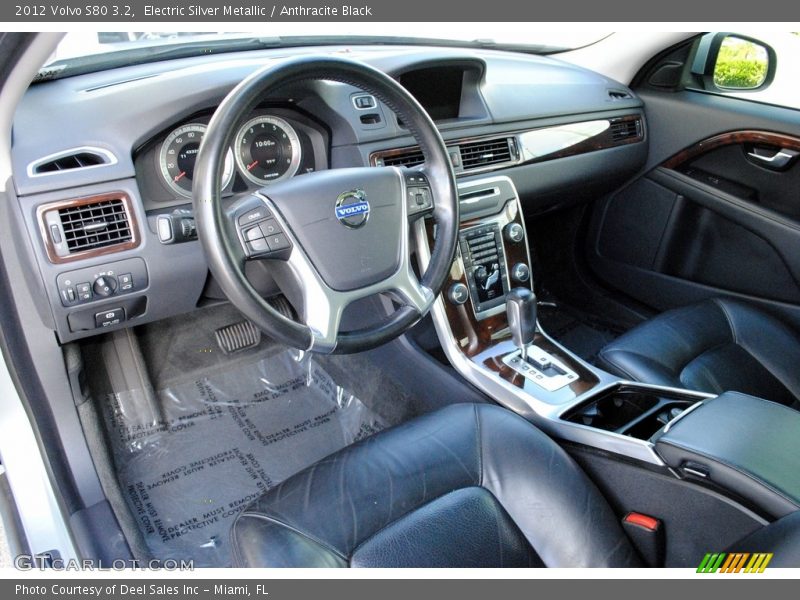 Electric Silver Metallic / Anthracite Black 2012 Volvo S80 3.2