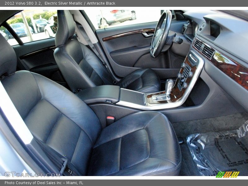 Electric Silver Metallic / Anthracite Black 2012 Volvo S80 3.2