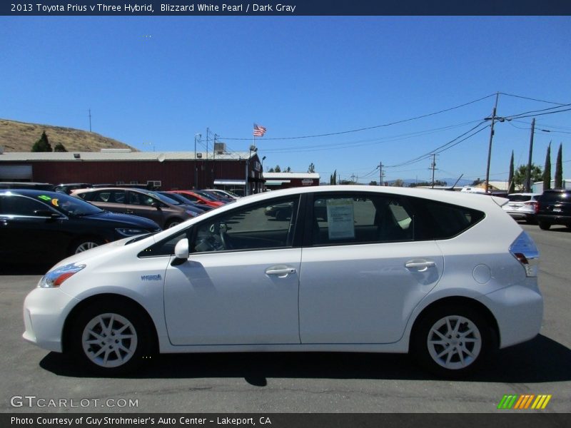 Blizzard White Pearl / Dark Gray 2013 Toyota Prius v Three Hybrid