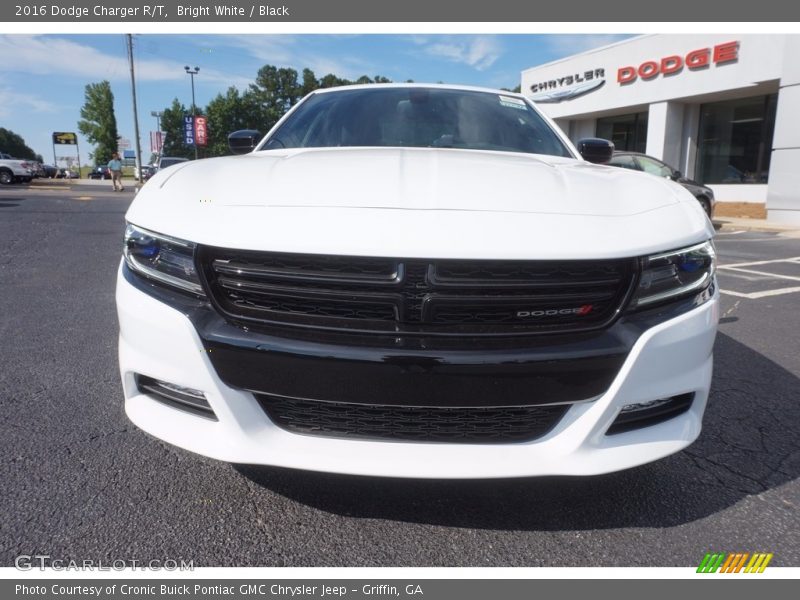 Bright White / Black 2016 Dodge Charger R/T