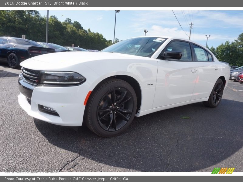 Bright White / Black 2016 Dodge Charger R/T