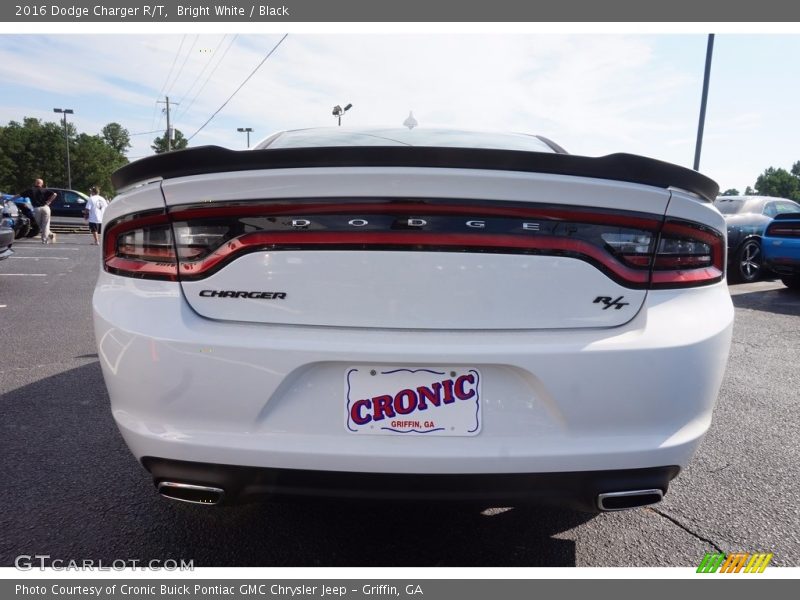 Bright White / Black 2016 Dodge Charger R/T
