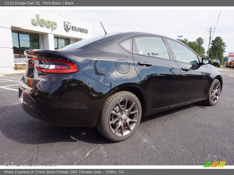 Pitch Black / Black 2016 Dodge Dart SE