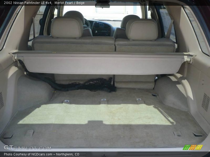 Merlot Pearl / Beige 2002 Nissan Pathfinder LE 4x4