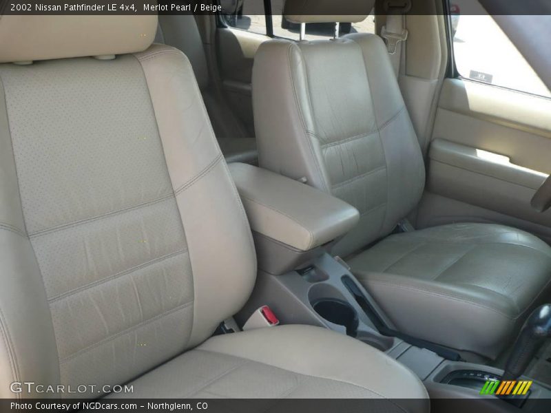 Merlot Pearl / Beige 2002 Nissan Pathfinder LE 4x4