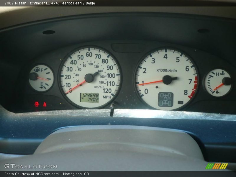 Merlot Pearl / Beige 2002 Nissan Pathfinder LE 4x4