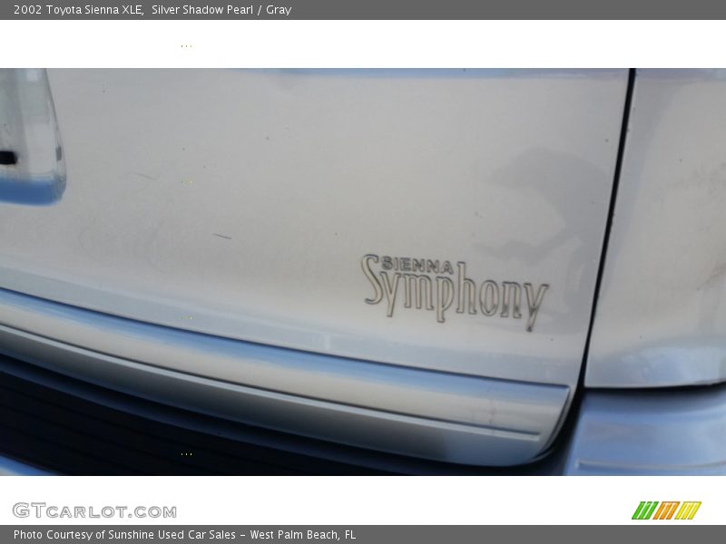 Silver Shadow Pearl / Gray 2002 Toyota Sienna XLE