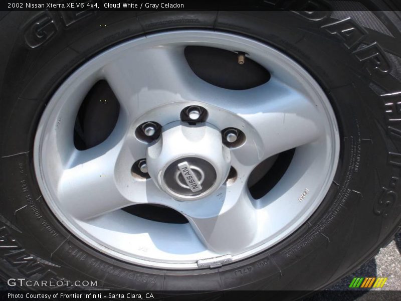 Cloud White / Gray Celadon 2002 Nissan Xterra XE V6 4x4