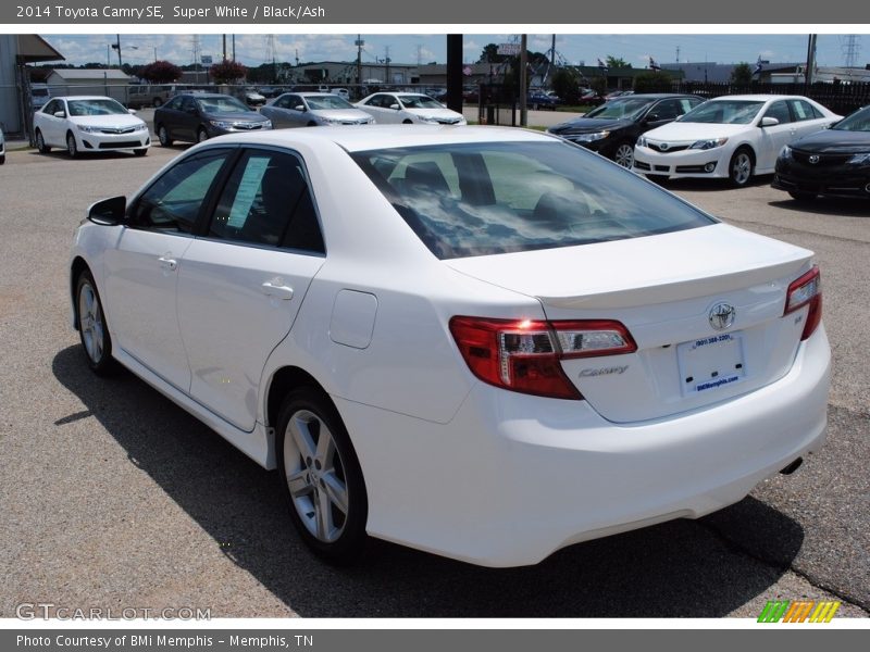 Super White / Black/Ash 2014 Toyota Camry SE