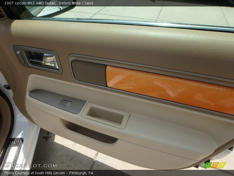 Oxford White / Sand 2007 Lincoln MKZ AWD Sedan