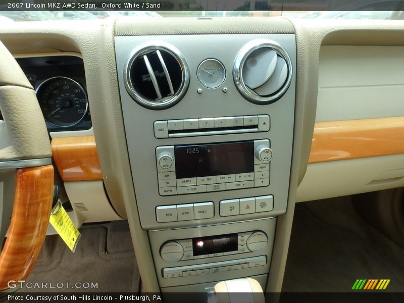 Oxford White / Sand 2007 Lincoln MKZ AWD Sedan