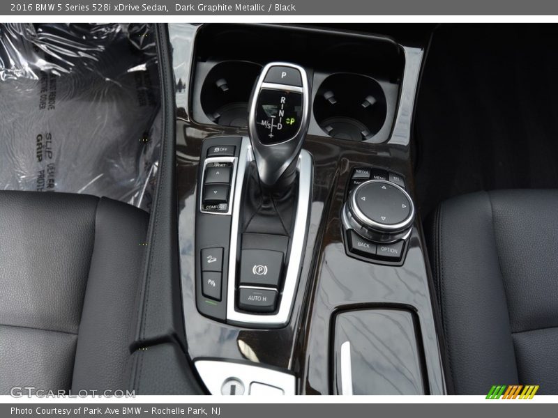 Dark Graphite Metallic / Black 2016 BMW 5 Series 528i xDrive Sedan