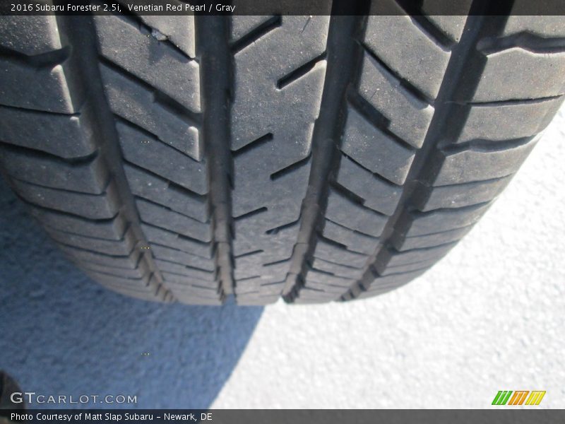 Venetian Red Pearl / Gray 2016 Subaru Forester 2.5i