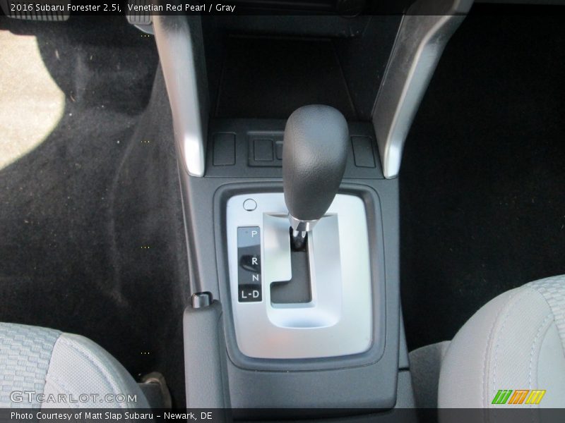 Venetian Red Pearl / Gray 2016 Subaru Forester 2.5i