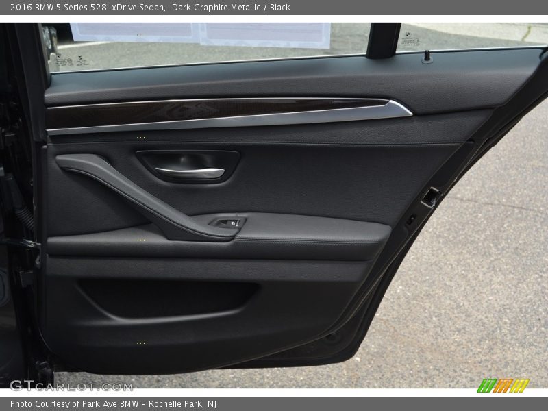 Dark Graphite Metallic / Black 2016 BMW 5 Series 528i xDrive Sedan