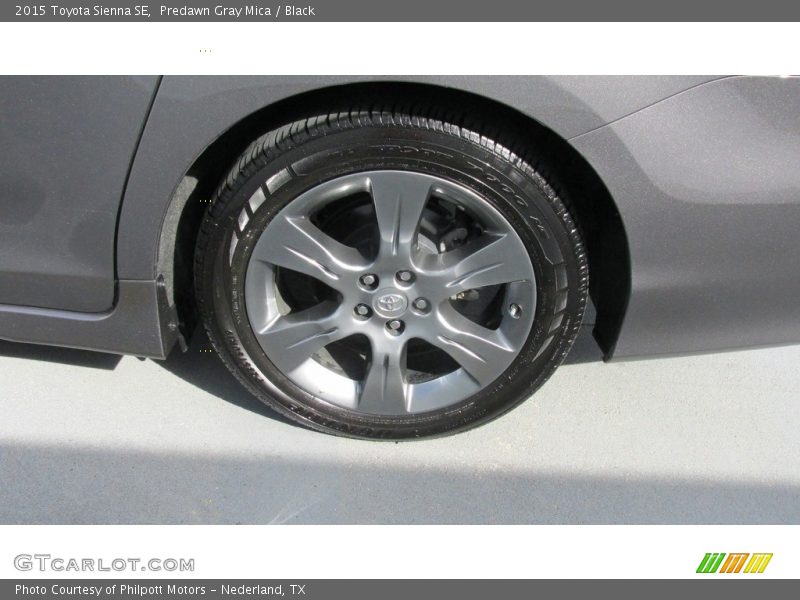 Predawn Gray Mica / Black 2015 Toyota Sienna SE