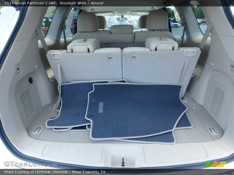 Moonlight White / Almond 2014 Nissan Pathfinder S AWD