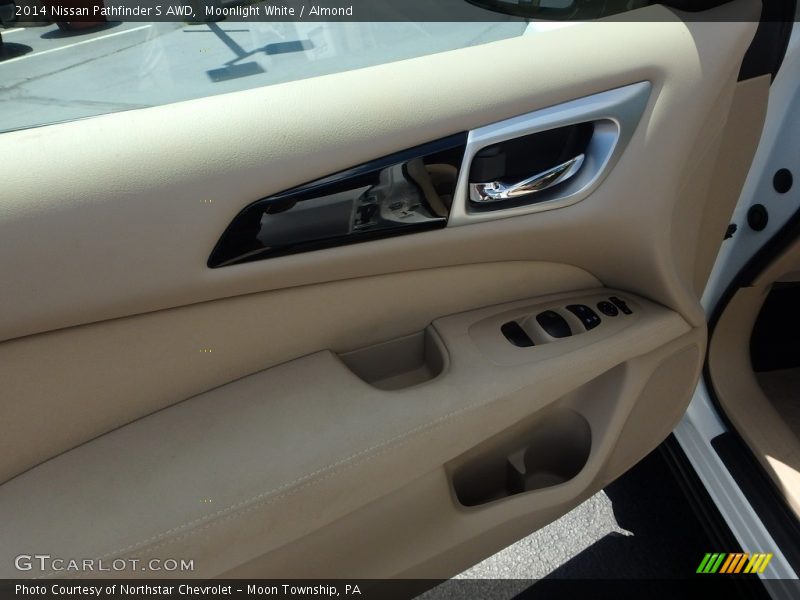 Moonlight White / Almond 2014 Nissan Pathfinder S AWD