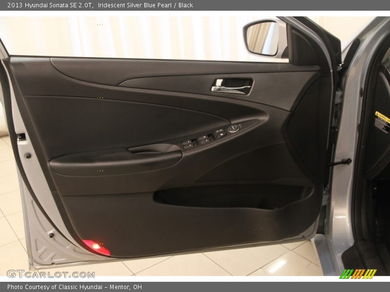 Iridescent Silver Blue Pearl / Black 2013 Hyundai Sonata SE 2.0T