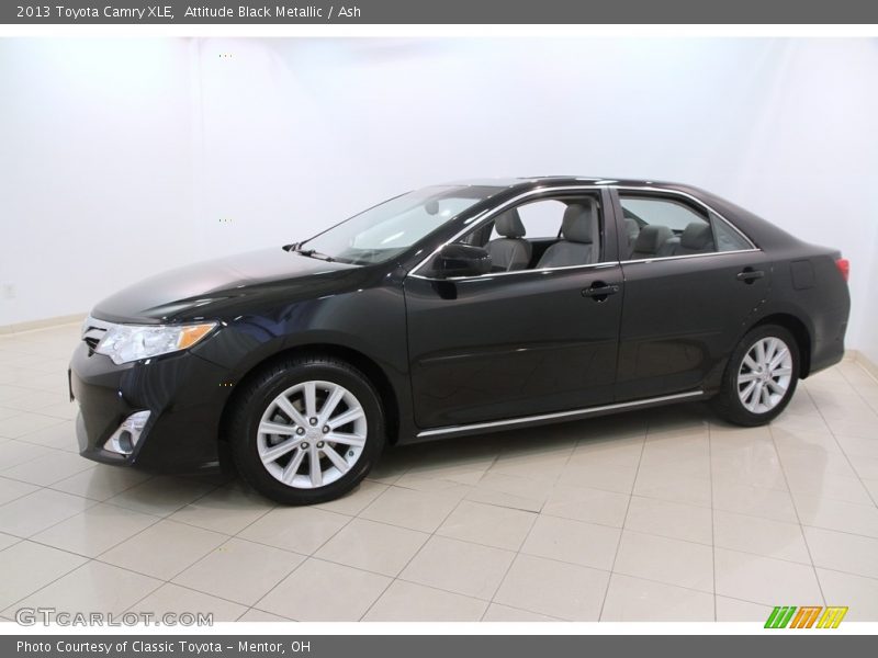 Attitude Black Metallic / Ash 2013 Toyota Camry XLE