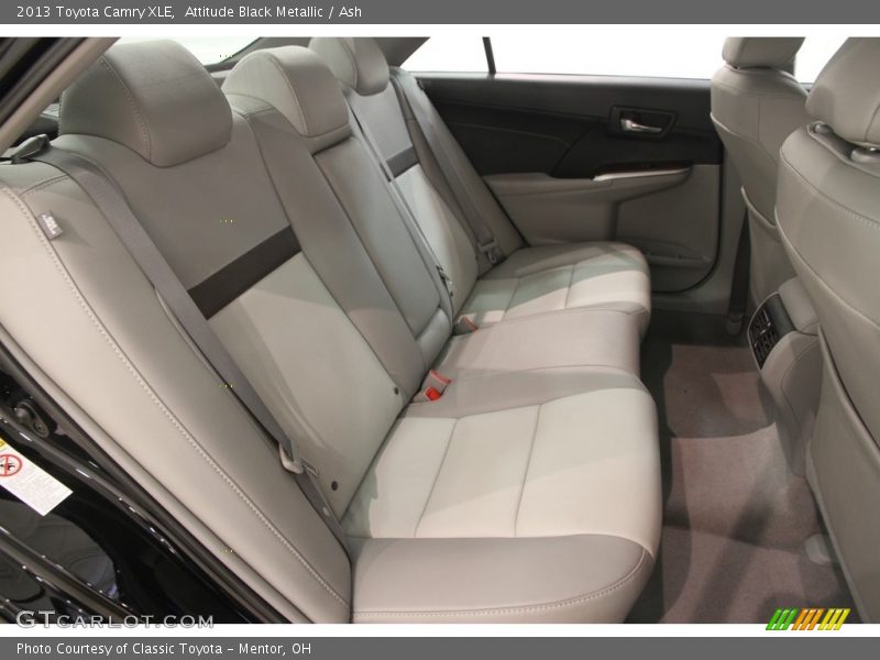 Attitude Black Metallic / Ash 2013 Toyota Camry XLE